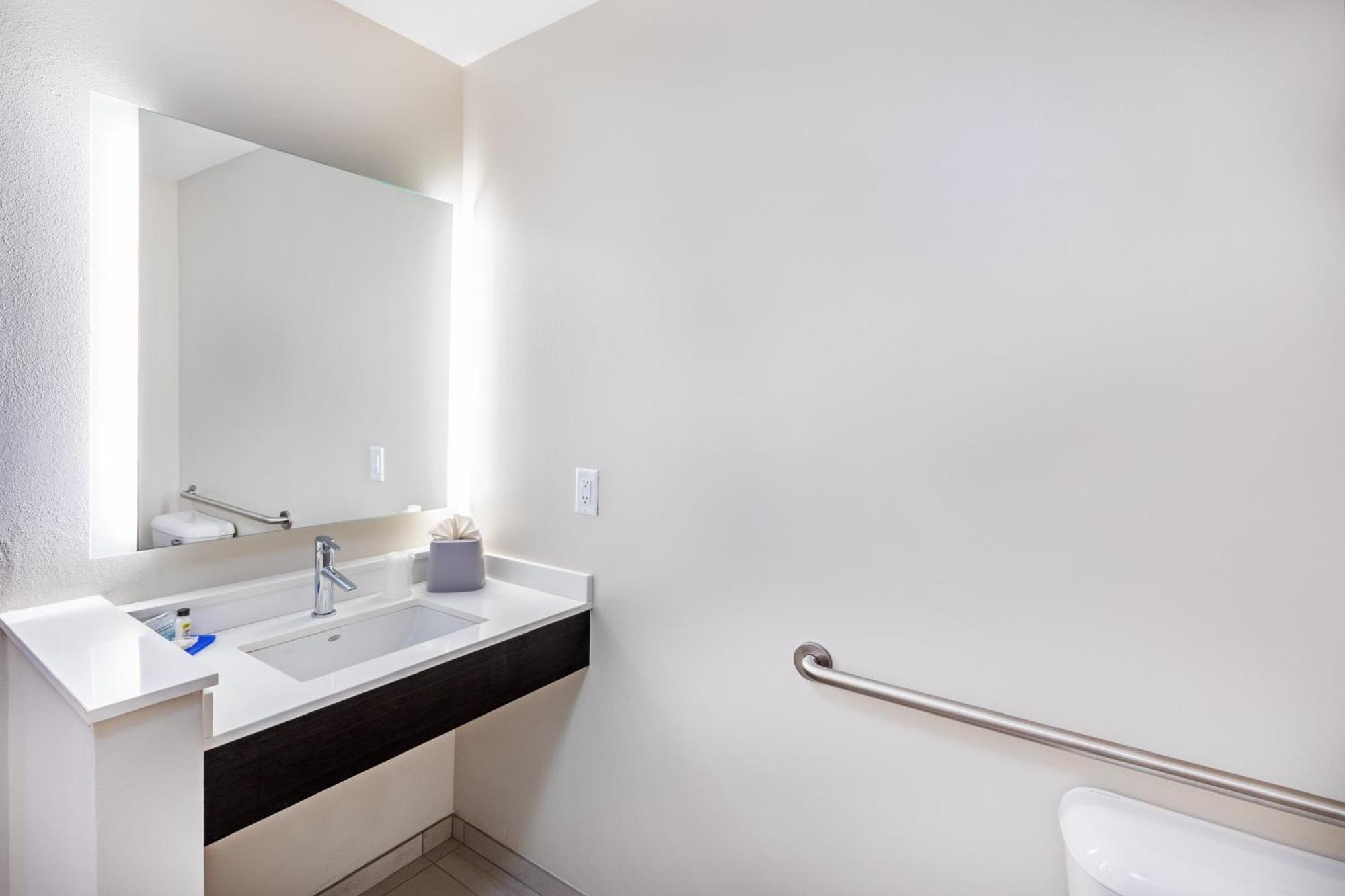 Holiday Inn Express & Suites Purcell By Ihg Экстерьер фото