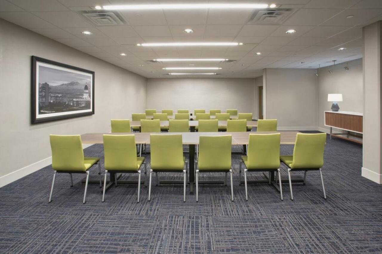 Holiday Inn Express & Suites Purcell By Ihg Экстерьер фото